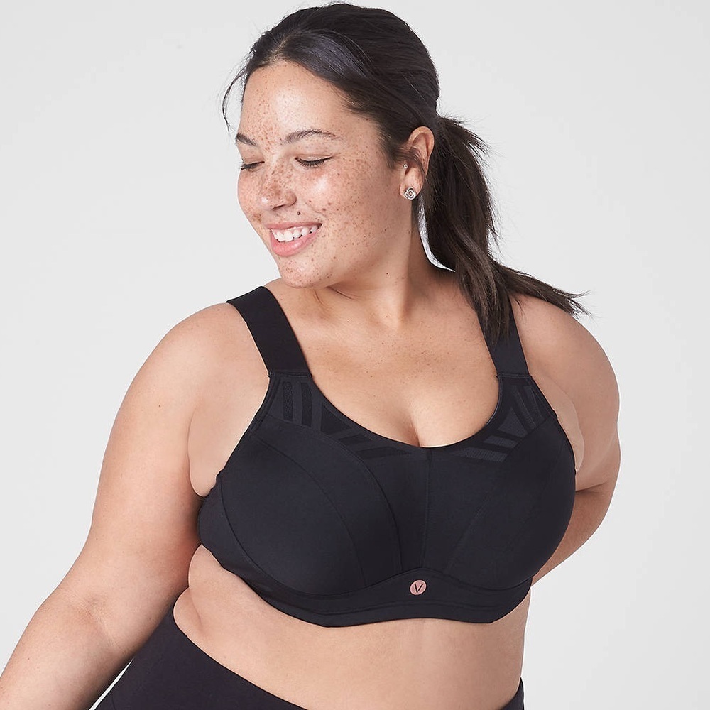 Livi black Max Support Wicking Underwire high impact sports bra, 42DDD.